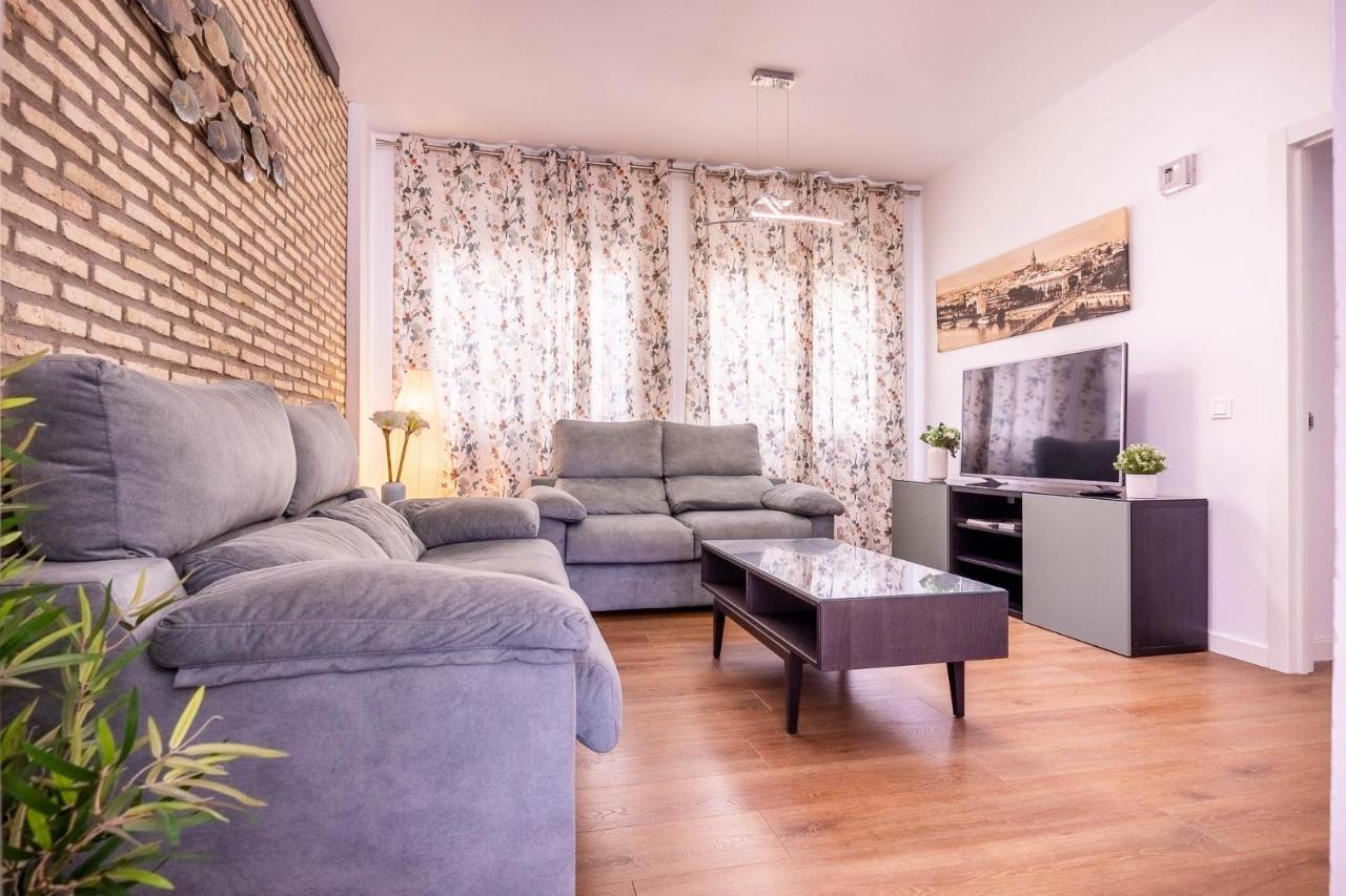Apartamento Leyendas De Becquer A4 Seville Luaran gambar