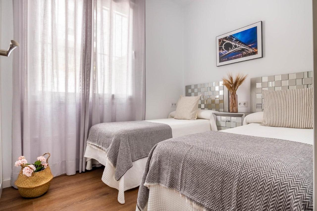 Apartamento Leyendas De Becquer A4 Seville Luaran gambar